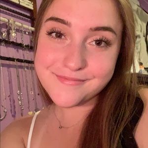 Meet your Posher, Kaci